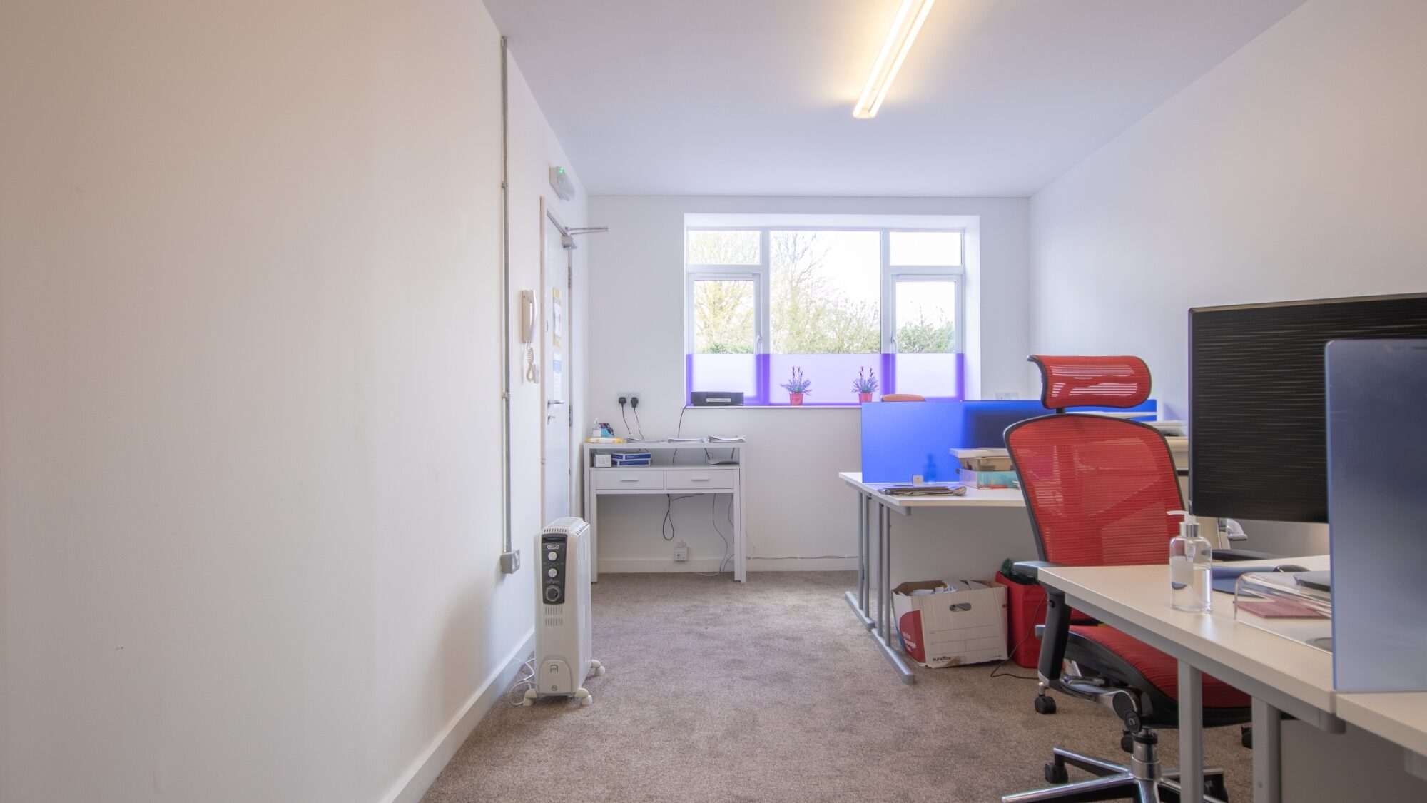 Alton West Office to Let Internal 2