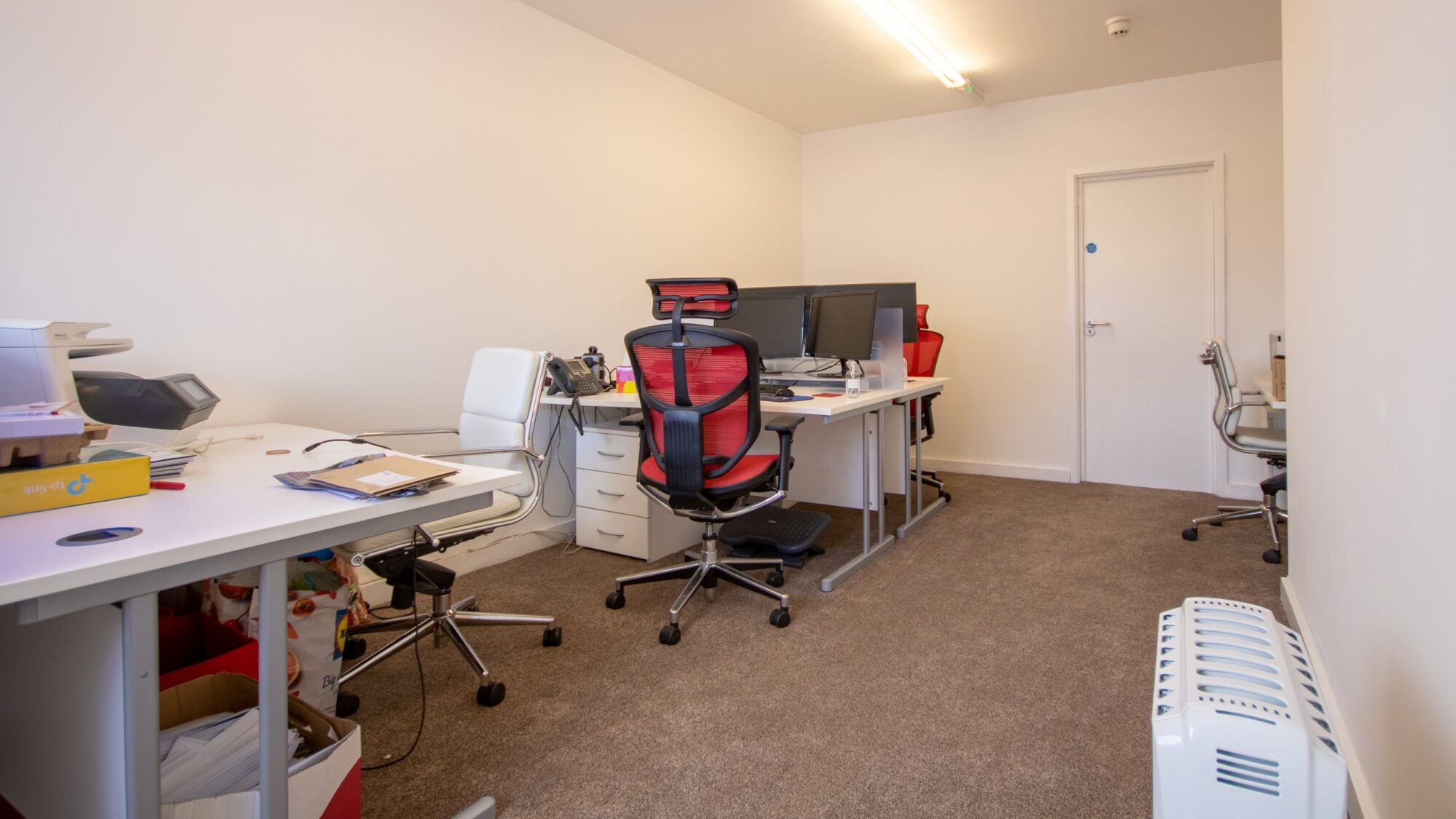 Alton West Office to Let Internal 3