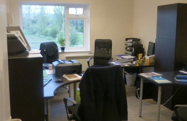 Avebury 3 office to let internal 1