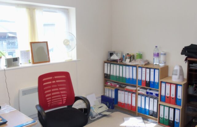 Burbage FF2 office to let internal 1
