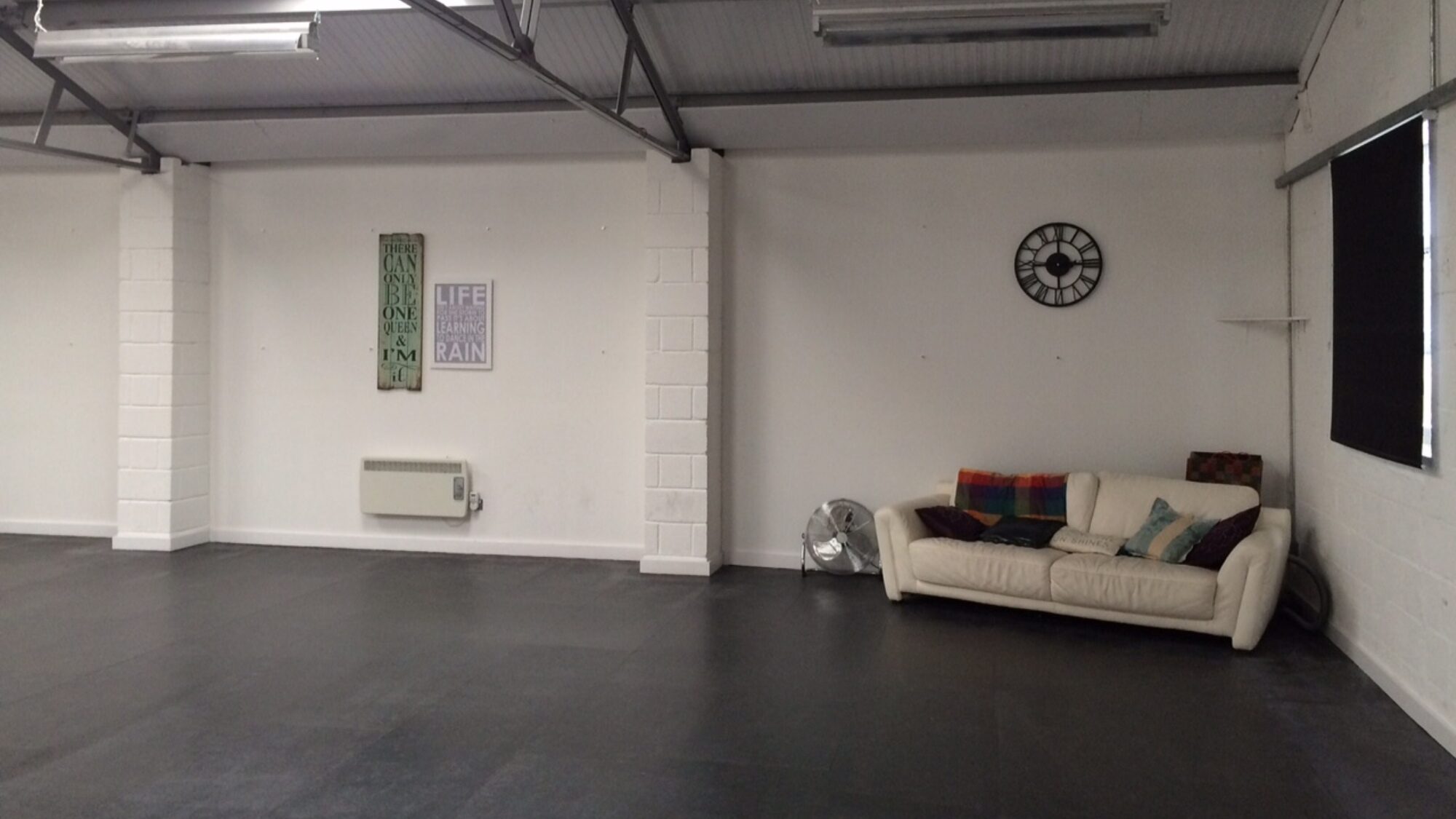 Froxfield West workshop to let internal 1