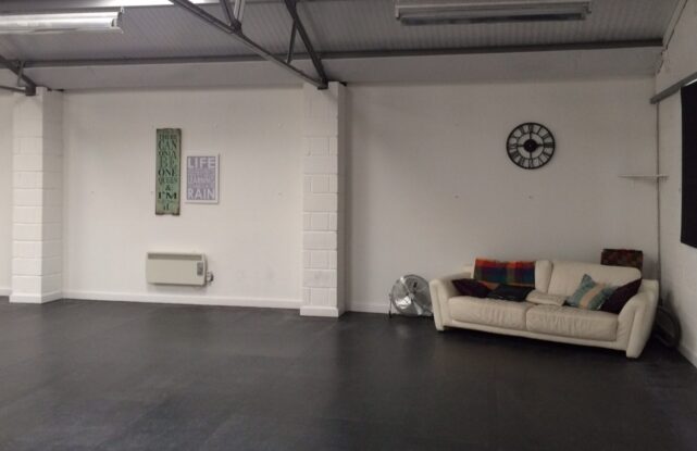 Froxfield West workshop to let internal 1