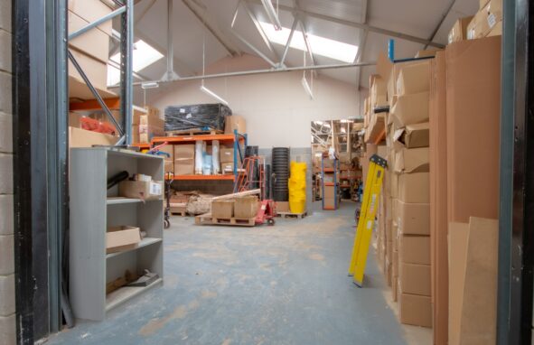 Froxfield central workshop to let internal 2