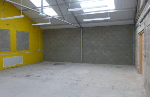 Pewsey East workshop to let internal 2